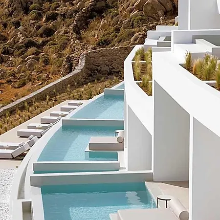 Mykonos Flow - Super Paradise Mykonos Town